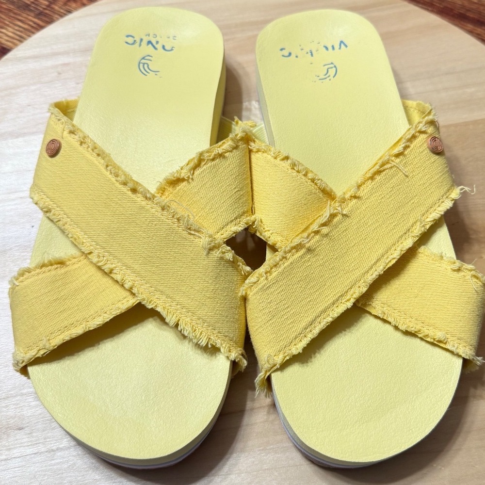 Vionic Panama Yellow Canvas Frayed Crisscross Slide Sandals Women's Size 7 Beach
